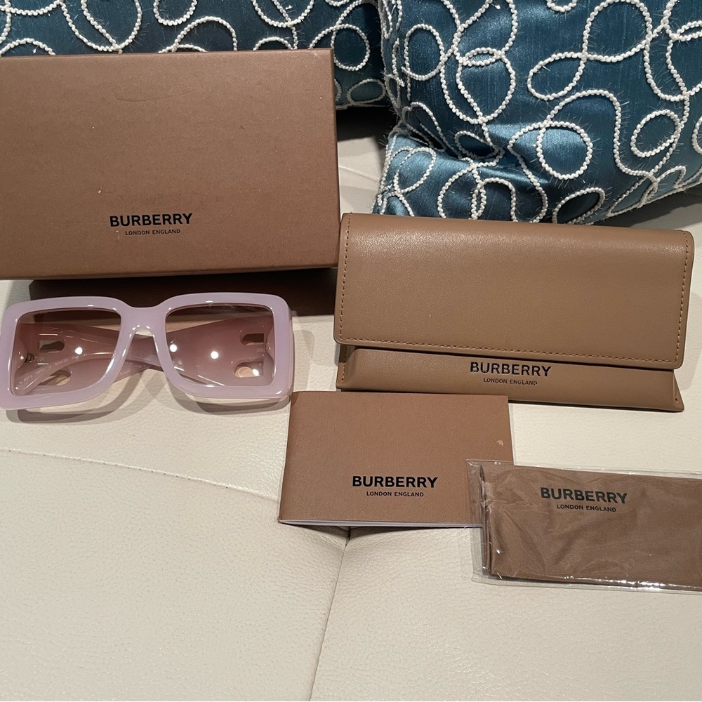 Burberry Pink Square Frame Sunglasses with Gradient Lenses